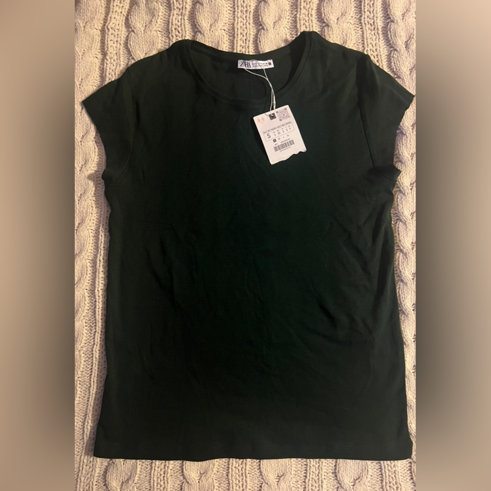 NWT Zara forest green short sleeve top, size S